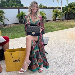 Meet your Posher, Samantha